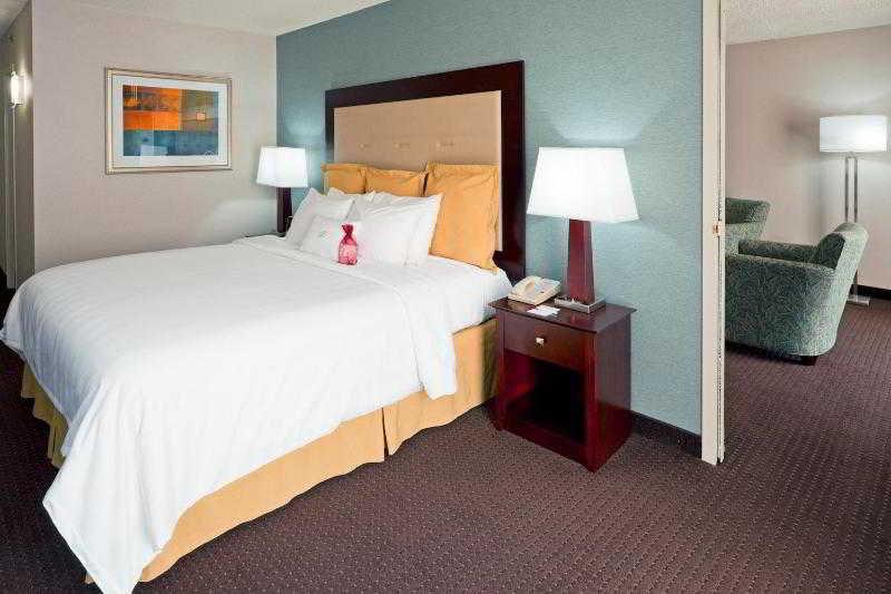 Courtyard By Marriott Philadelphia City Avenue Exterior foto
